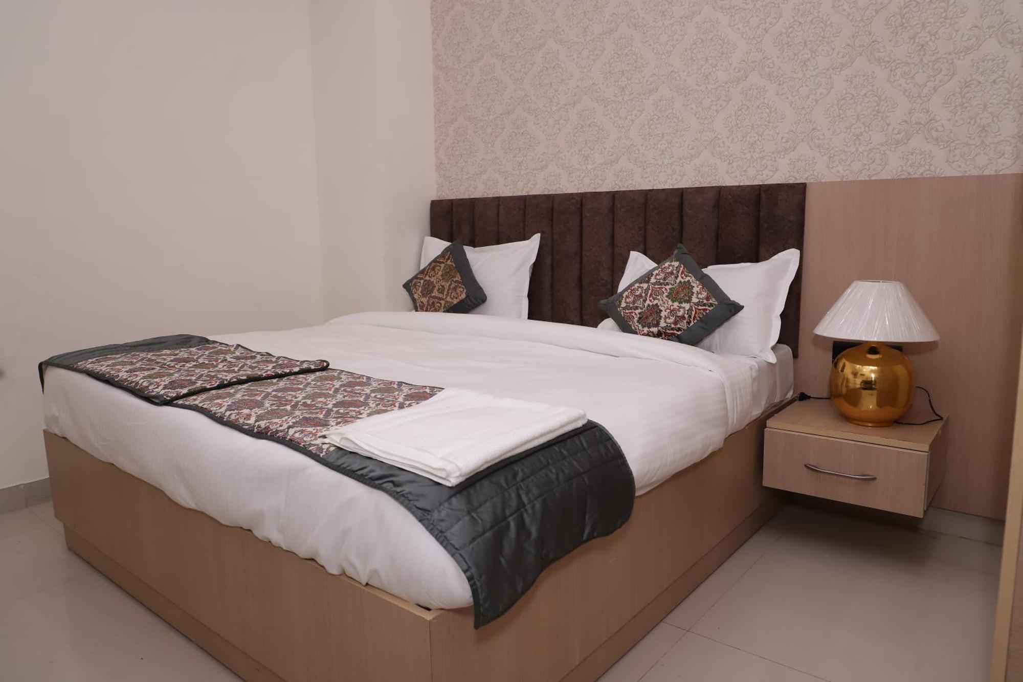 New Luxx - Near Igi Airport New Delhi
